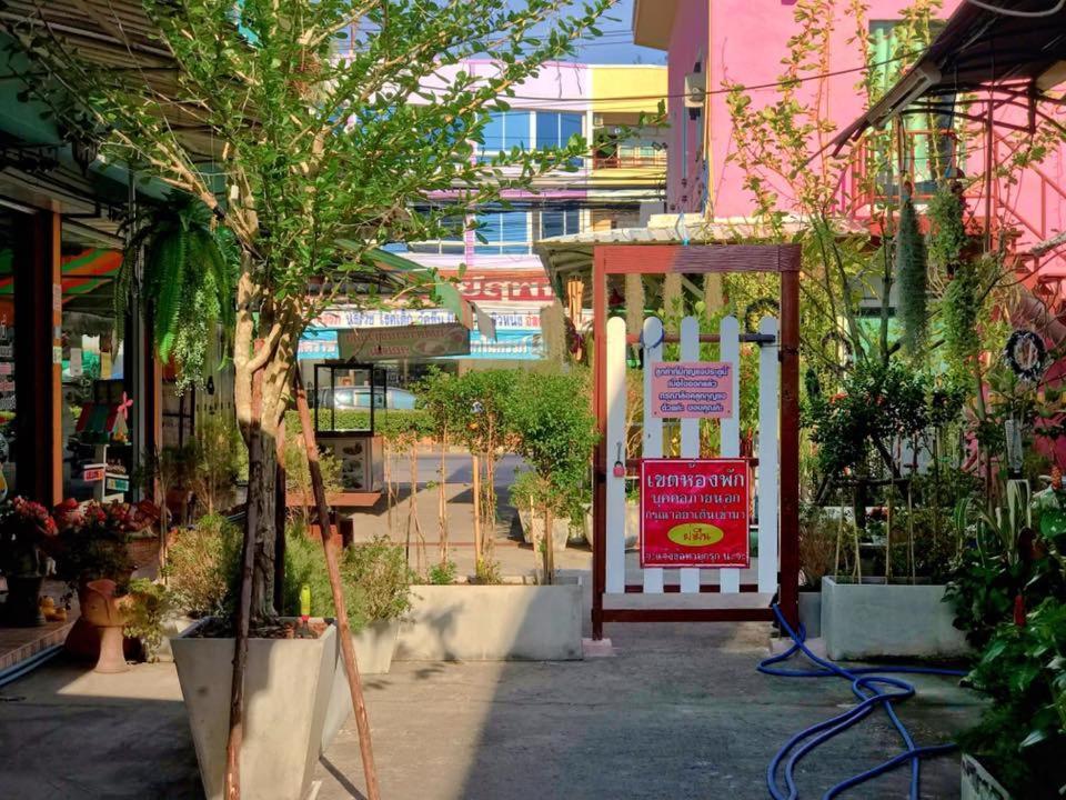 Winny Apartment Rayong Luaran gambar
